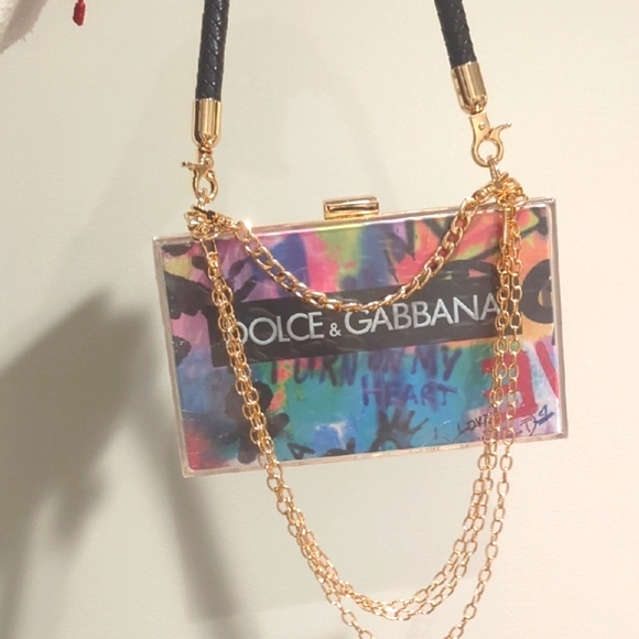 SOLD | Dolce & Gabbana 🌈 Upcycled Paper Shopping Bag Novelty Clutch (Rare) - Picture 5 of 10